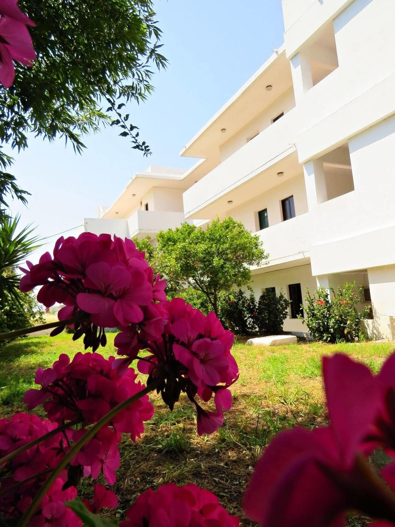 Debby Apartments Ialysos  Exterior photo