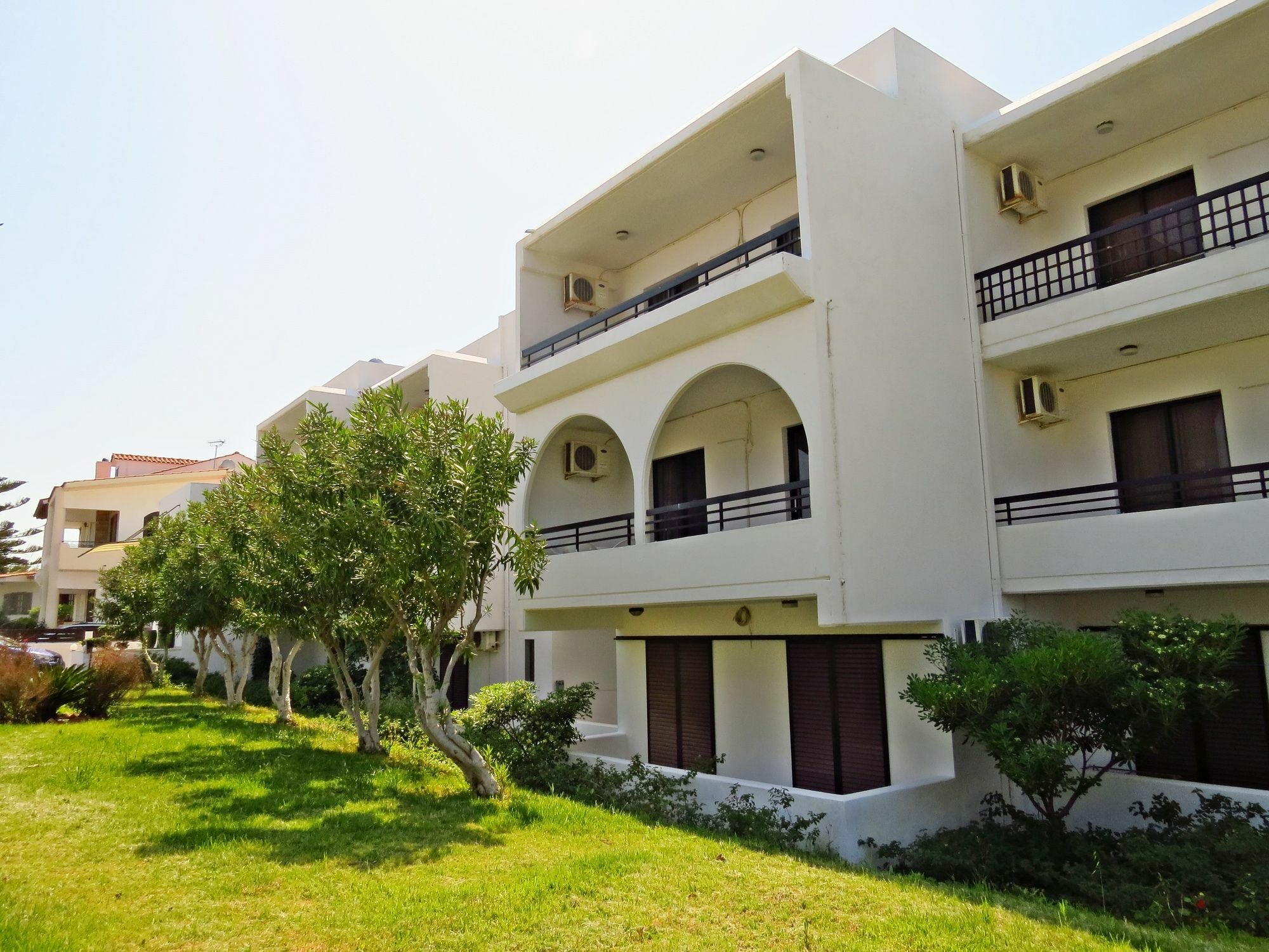 Debby Apartments Ialysos  Exterior photo